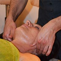 Formation massage Mukhabhyanga du visage